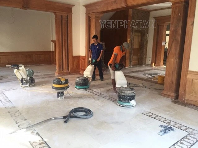 Sử dụng máy lau sàn công nghiệp men giúp sàn nhà sáng sạch