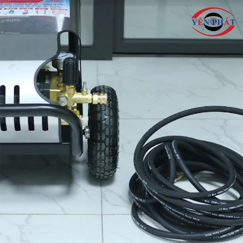 Máy Rửa Xe Lutian 2200psi 8