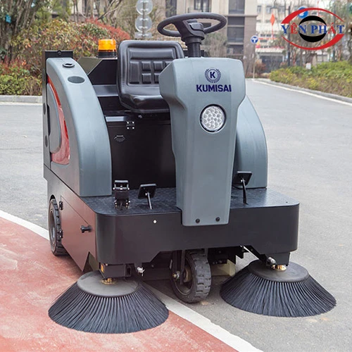 Xe quét rác ngồi lái nhà xưởng Kumisai KMS-1350E 5