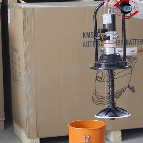 Máy bơm mỡ Kumisai 12L model KMS-12S 4