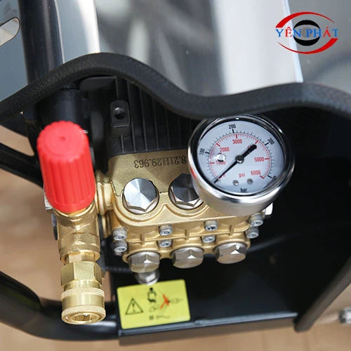 Máy rửa xe Kumisai tự động ngắt KMS 250/7.5 3