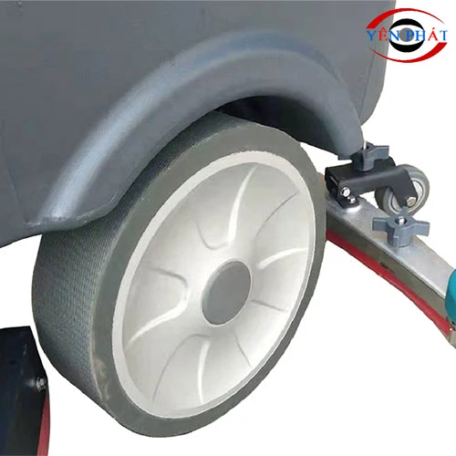 Máy chà sàn ngồi lái Kumisai KMS D8 4