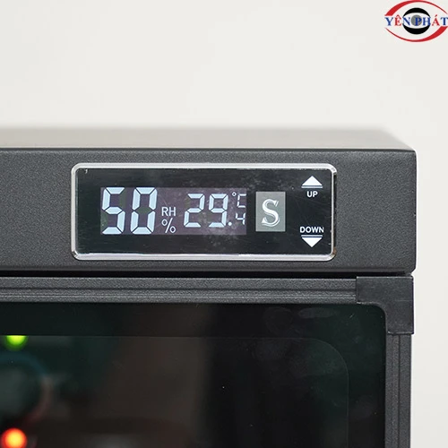 Tủ chống ẩm Kumisai DHC080 7