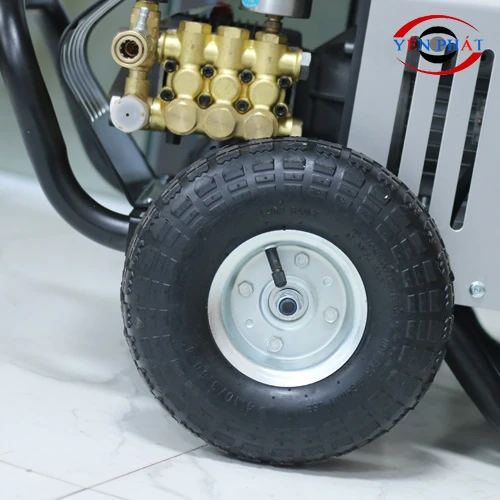 Máy bơm rửa xe Kumisai 15M26-3.7S2 2600PSI 3