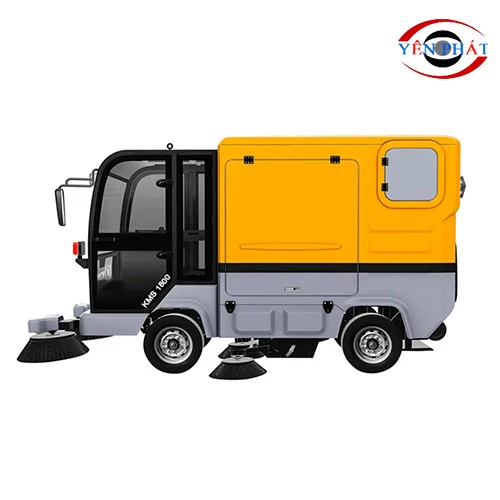 Xe quét rác công nghiệp ngồi lái Kumisai KMS 1800 4