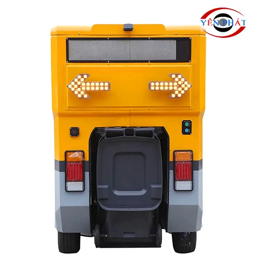 Xe quét rác công nghiệp ngồi lái Kumisai KMS 1800 5