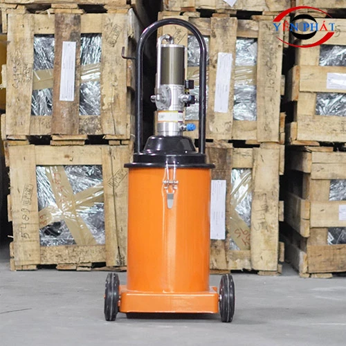 Máy bơm mỡ Kumisai 12L model KMS-12S 9