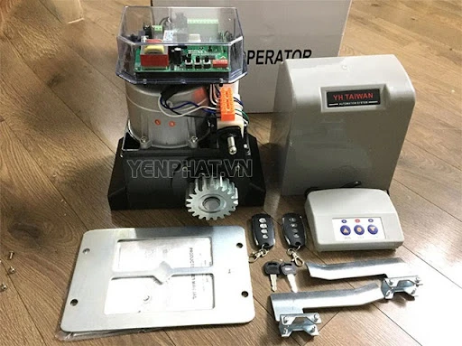 Motor cửa cổng xếp hoạt động theo nguyên tắc nào - Điện Máy Yên Phát 