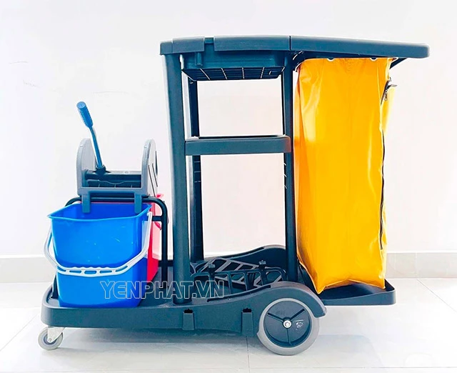 mua xe đẩy dọn vệ sinh