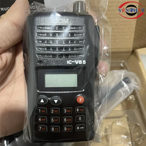 Bộ đàm cầm tay iCOM IC - V85 5
