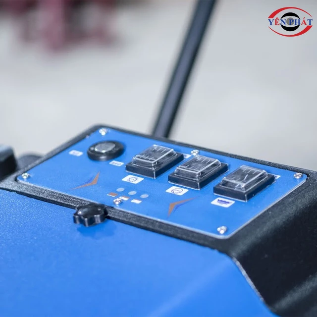 Xe quét rác đẩy tay mini chạy ắc quy Kumisai KMS-690 10