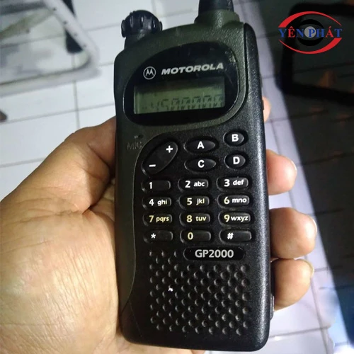 Bộ đàm cầm tay Motorola GP-2000 UHF 6