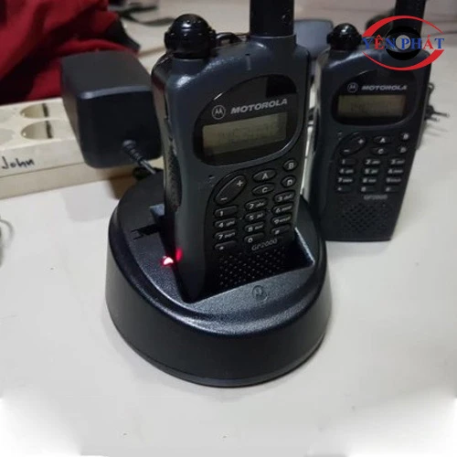 Bộ đàm cầm tay Motorola GP-2000 3