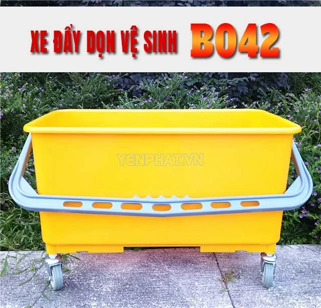 Xe đẩy dọn vệ sinh B042