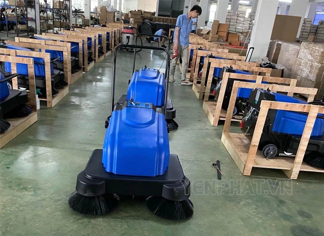 bán Xe quét rác đẩy tay mini chạy ắc quy Kumisai KMS-690