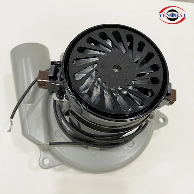 Phía trên motor máy chà sàn