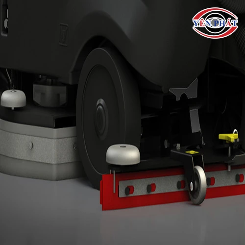 Máy chà sàn ngồi lái IPC CT81 BT55 5
