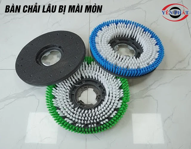 Bàn chải máy chà sàn Kumisai KMS-798 bền chắc