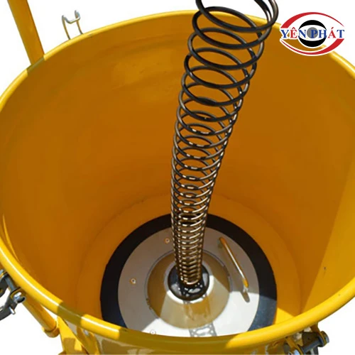 Máy bơm mỡ khí nén Kocu GZ-10 4