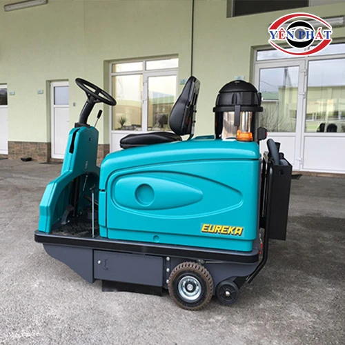 Xe quét rác công nghiệp EUREKA Rider 1201 SH 4