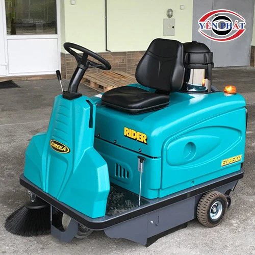 Xe quét rác công nghiệp EUREKA Rider 1201 SH 3