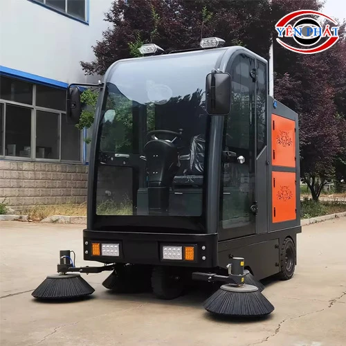 Xe quét rác công nghiệp ngồi lái Kumisai KMS-S13 4