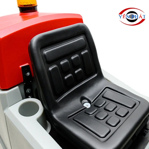Máy chà sàn liên hợp ngồi lái Kumisai KMS 6B 6