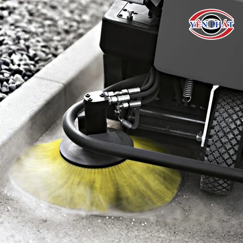 Xe quét rác đường ngồi lái Karcher KM 100/100 R G 8