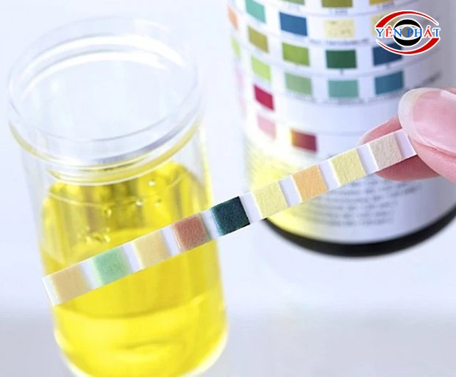 Độ pH của dầu gội tương đối cao