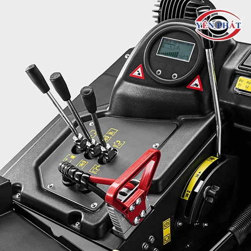 Xe quét rác đường ngồi lái Karcher KM 105/180 R Bp Classic 9