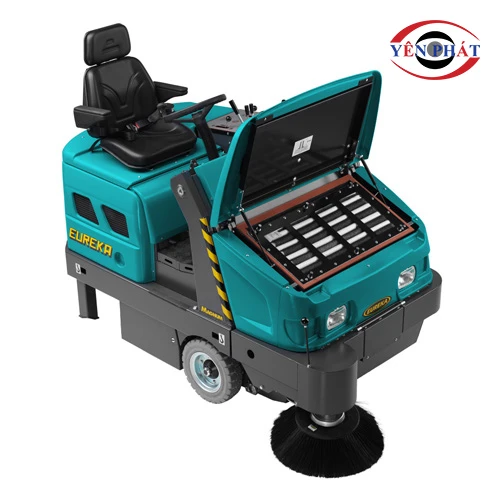 Xe quét rác đường ngồi lái công nghiệp MAGNUM HDK 3