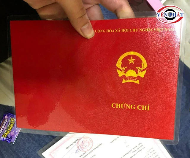 Ép plastic bằng đại học có photo được không
