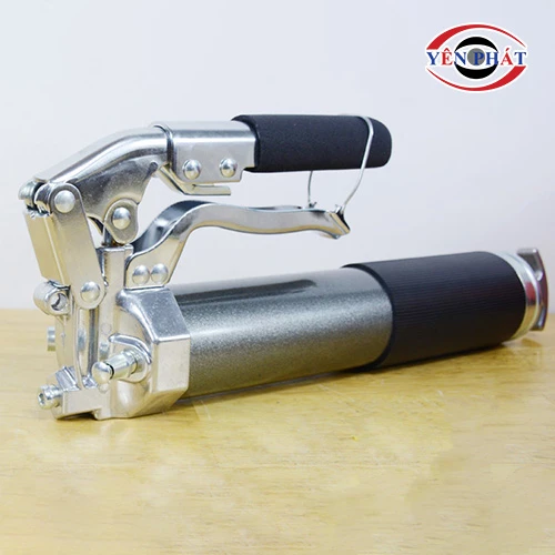 Súng bơm mỡ bò bằng tay Yato YT-0704 500cc 3