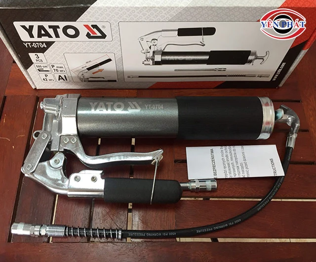 Súng bơm mỡ bò bằng tay Yato YT-0704 500cc
