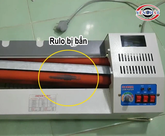 rulo bị bám dính nhiều bụi