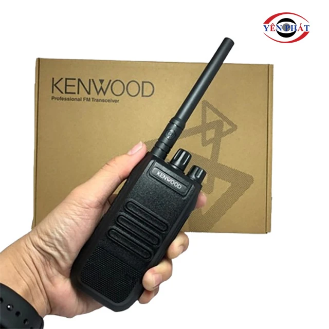 Máy bộ đàm cầm tay Kenwood P802