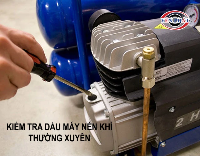 kiểm tra dầu máy định kỳ