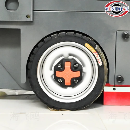 Xe quét rác ngồi lái Kumisai KMS 160E 3