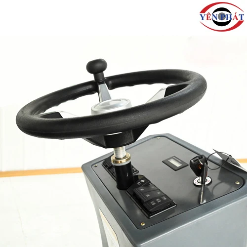 Xe quét rác ngồi lái Kumisai KMS 160E 5