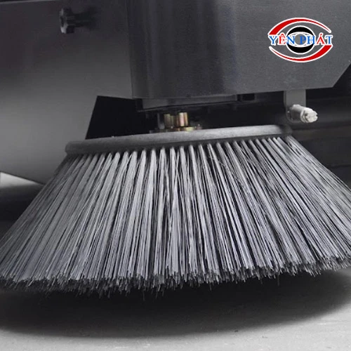 Xe quét rác công nghiệp Kumisai KMS-1400E 5