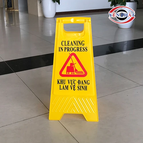 Biển báo sàn ướt 8