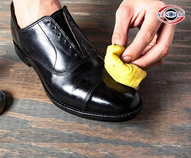 Đánh bóng chưa hết lớp xi