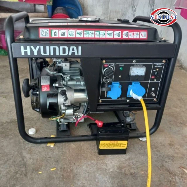 máy phát điện chạy dầu 2kW 
