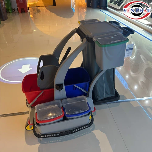 Xe dọn vệ sinh KMS AF08191E 5
