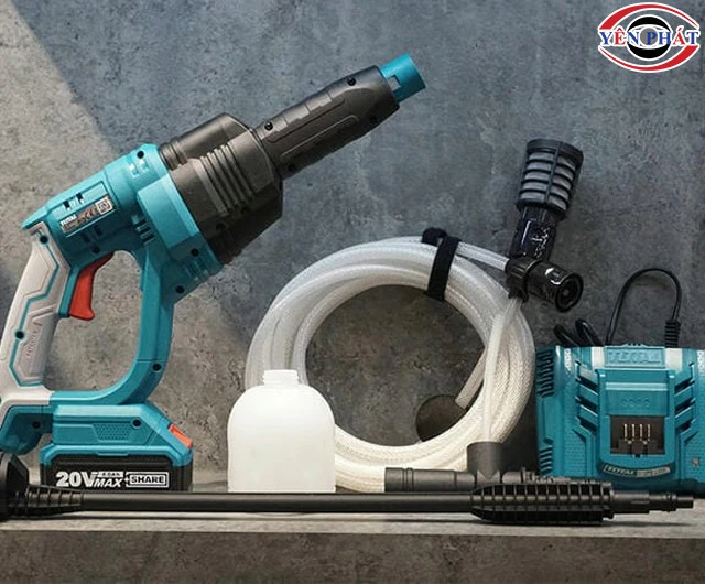 Máy rửa xe bằng pin Total