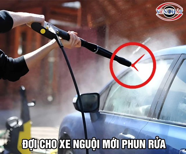 Có nên rửa xe khi động cơ còn nóng 