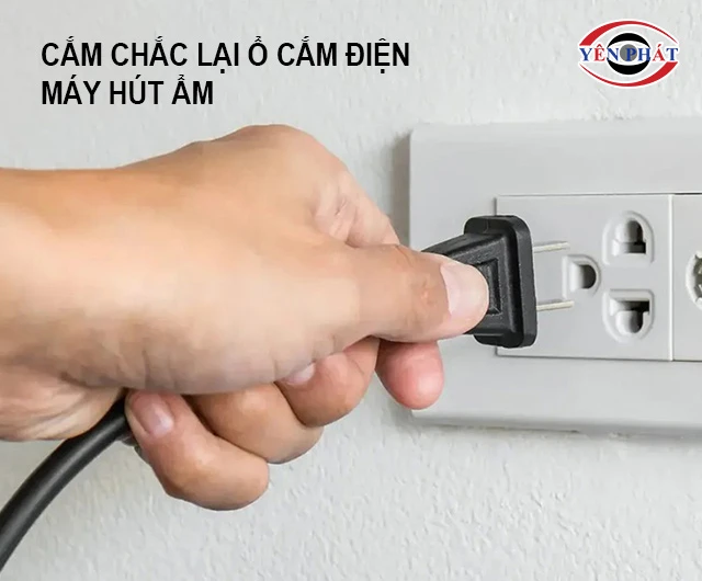  cắm chắc lại nguồn điện