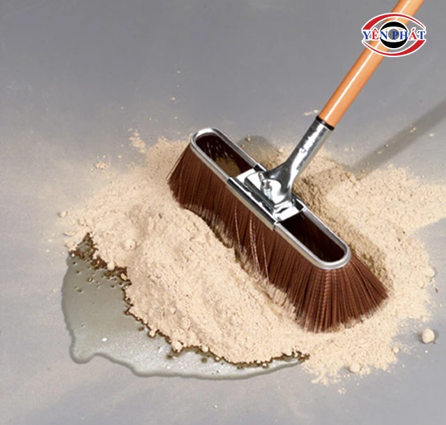 Top 7+ Cách tẩy dầu nhớt trên sàn nhà: Đơn giản - Dễ làm