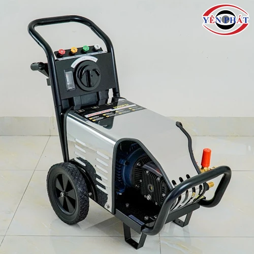 Máy rửa xe cao áp Kumisai 18M17.5-3T4 3