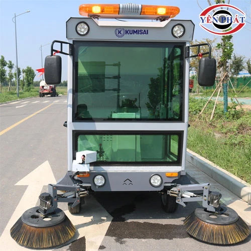 Xe quét rác ngồi lái Kumisai KMS S18 6